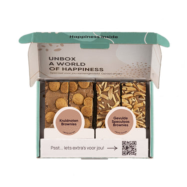 Brownie box gevuld met 2 Kruidnoten Brownies en 2 Gevulde Speculaas Brownies