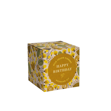 Happy birthday growing kit op witte achtergrond