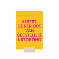 Kaartje herfst. de periode van geestelijke instorting met houdertje op witte achtergrond