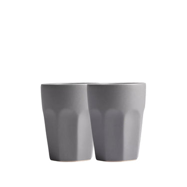 Grijze mokken witte achtergrond